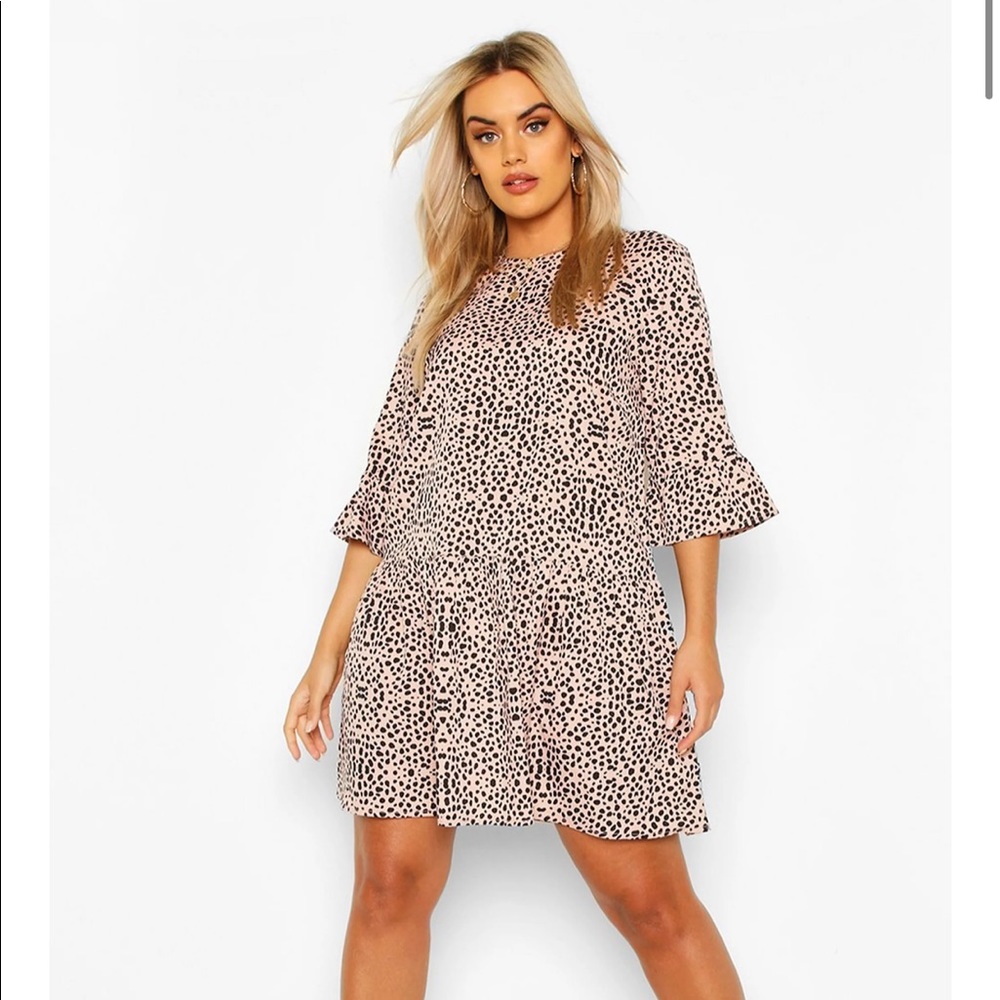 NWT Boohoo Animal Print Dress